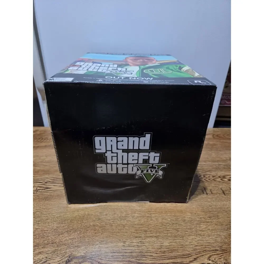 GRAND THEFT AUTO V Store Display Fold Up Promo Box GTA Video Game Promo PS4 XBOX